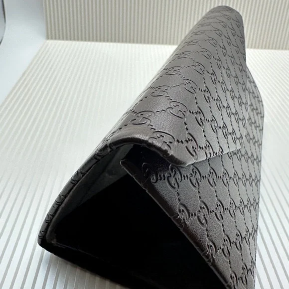 LARGE Gucci Brown Embossed Case for Glasses. - Picture 7 of 10